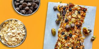 These Protein-Packed Homemade Granola Bars Will Satisfy Your Sweet and Salty Cravings