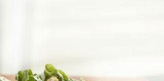 The Healthiest Caesar Salad Ever