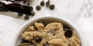 This Edible Cookie Dough for One Proves Baking Is Overrated