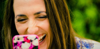 How to Increase Happiness (by Following These 5 Twitter Accounts)